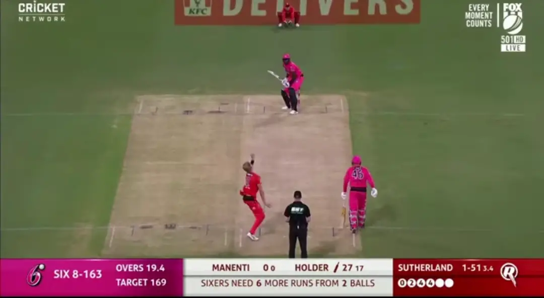 BBL 2020: WATCH Jason Holder finishes the match in last over against Renegades